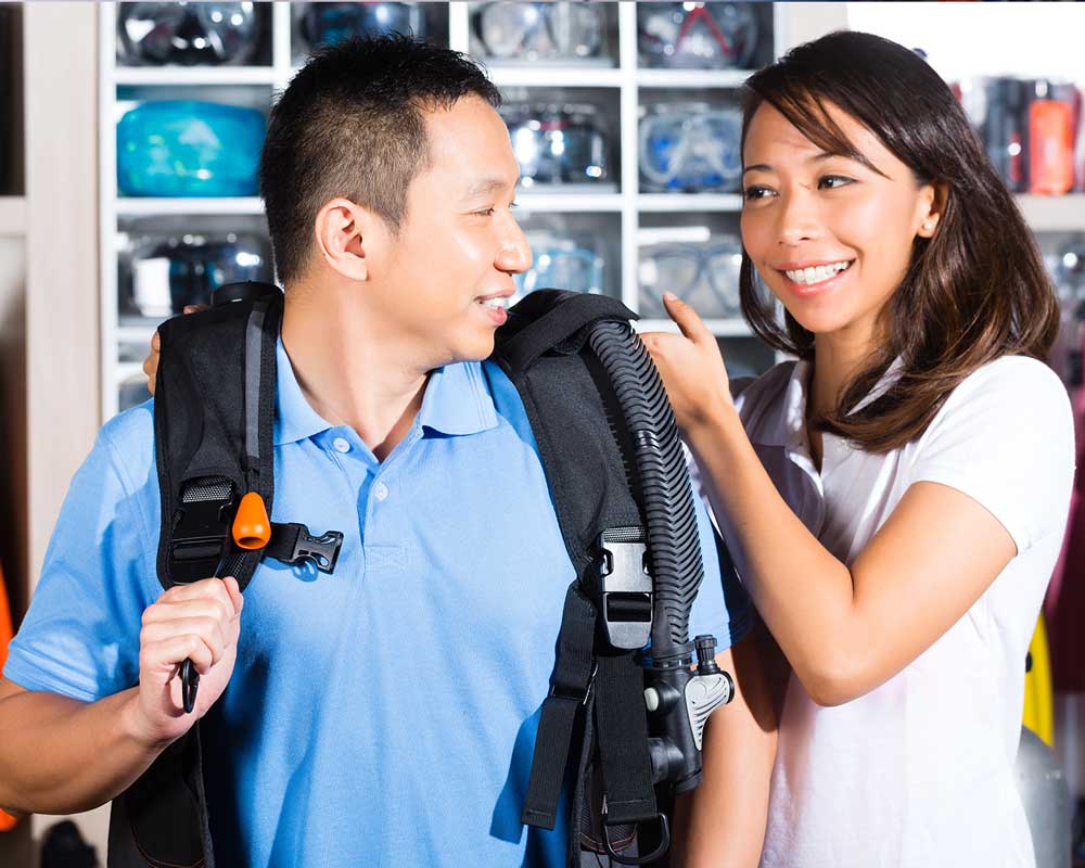 couple in hiking rental | rental pos